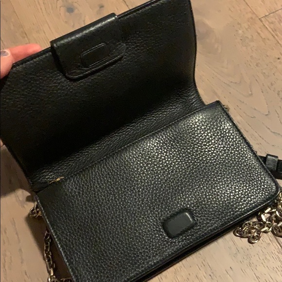 Stuart Weitzman wallet on chain - Picture 6 of 15